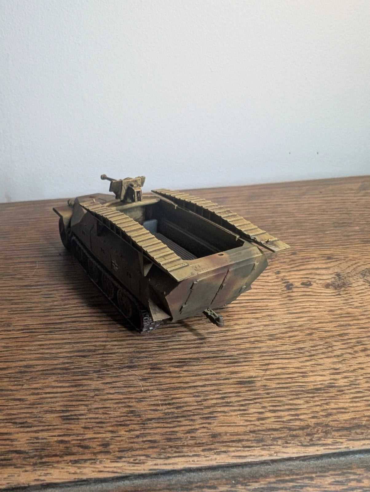 Bolt Action German Sdkfz 251/7 Pionierpanzerwagen Halftrack 1/56 Commission 28mm