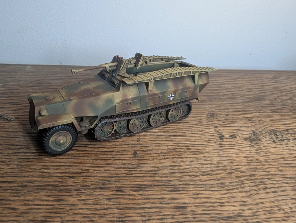 Bolt Action German Sdkfz 251/7 Pionierpanzerwagen Halftrack 1/56 Commission 28mm